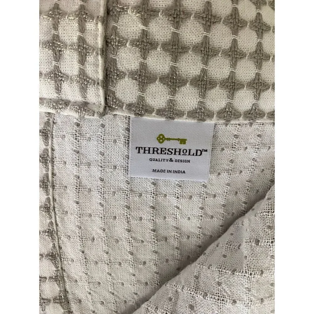 Threshold White and Silver Half 1 Window Curtain